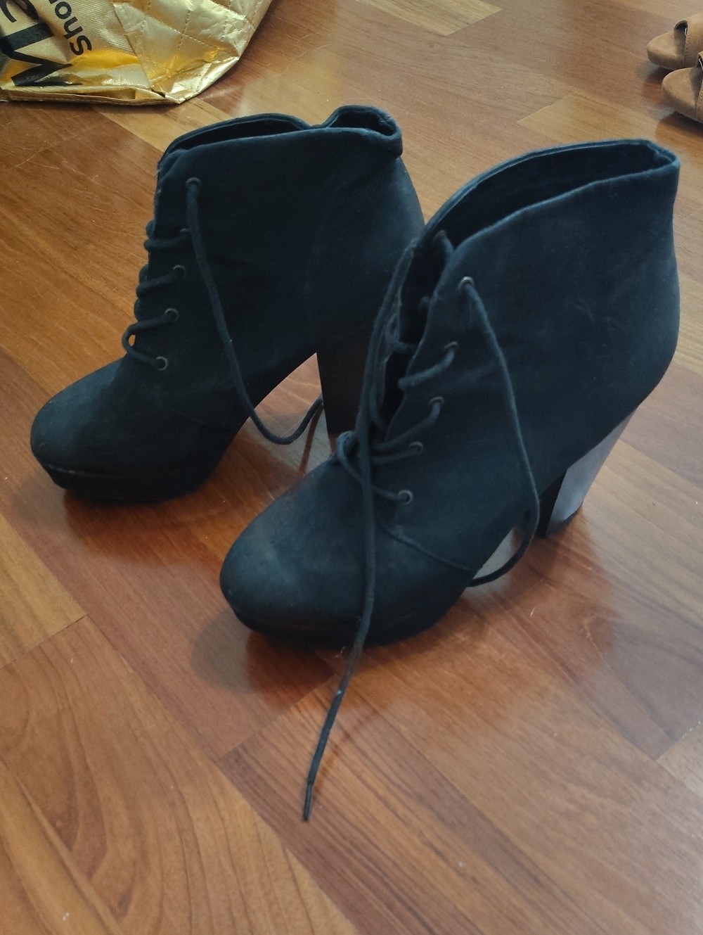 Mossimo Heels Sz 8.5
